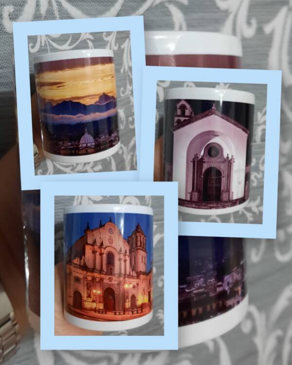 Mugs oreja y fondo blanco Imagenes conmemorativas Iglesias Ciudad Blanca